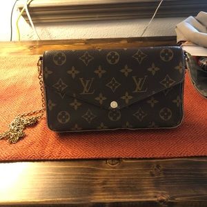 Authentic Louis Vuitton Pouchette Felicie